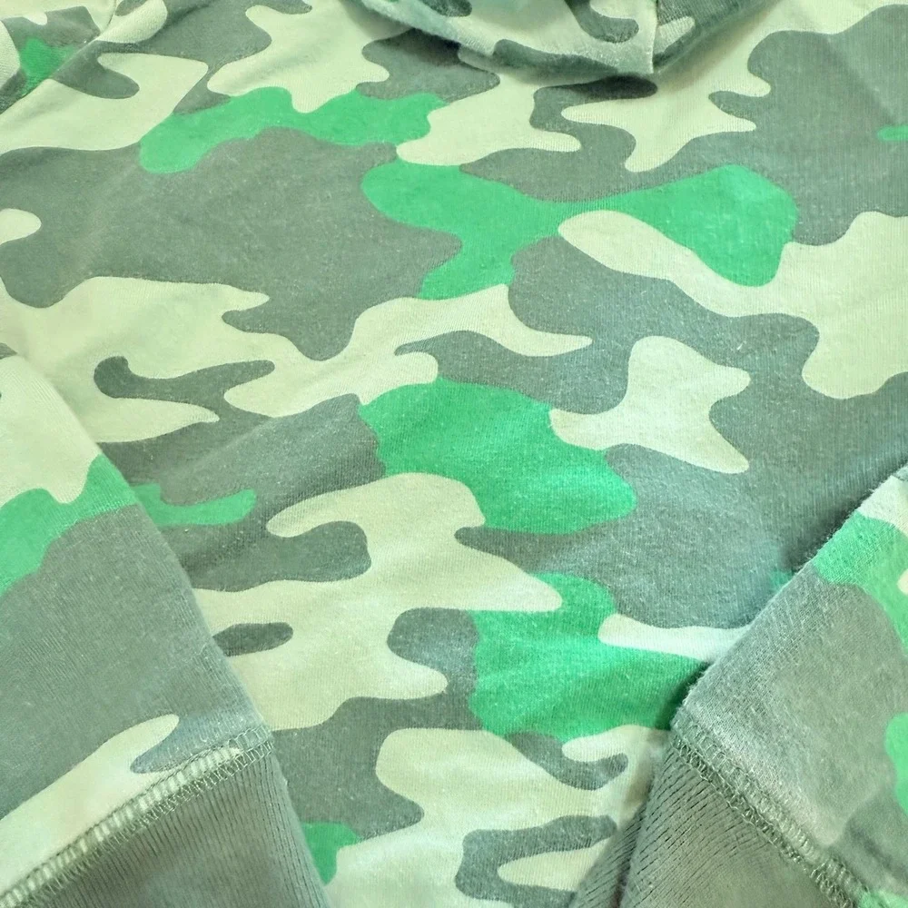 Primary kids green camo‎ zip up hooded sweatshirt 4/5